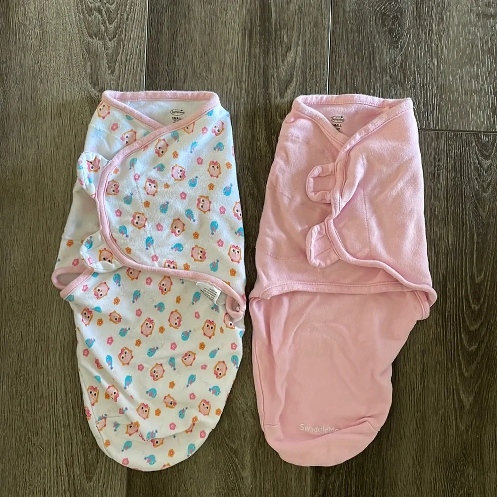 Bundle of 2 Summer Infant Baby Girl’s Swaddles Sz S